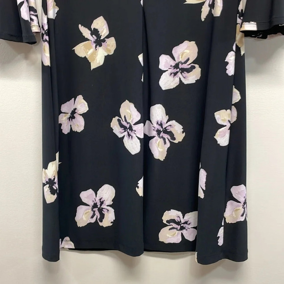 NWOT Tommy Hilfiger Floral Printed Jersey Bell Sleeve A-Line Dress 4 - Picture 8 of 16